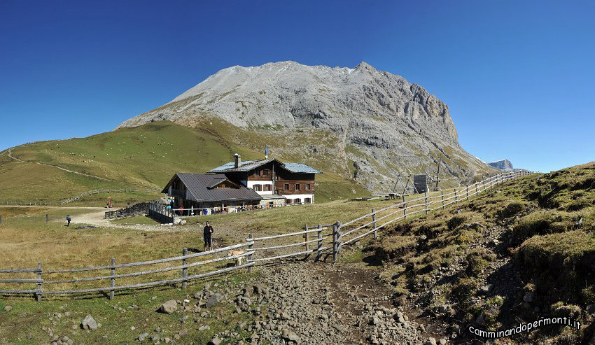 094 Rifugio Sasso Piatto.jpg